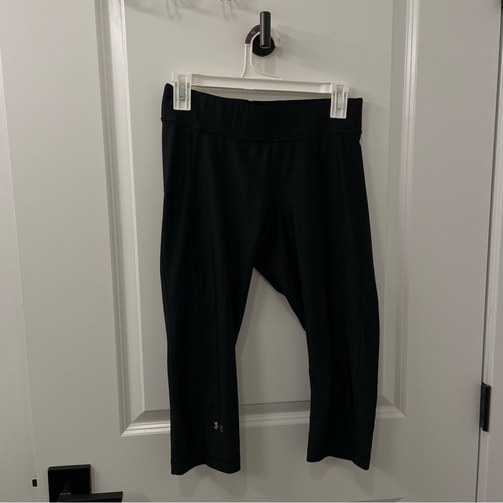 Under Armour - Black capri leggings